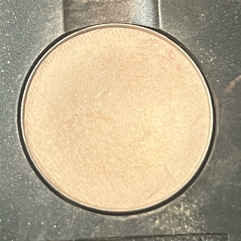 MAC Cosmetics | Orb | Single Palette Eyeshadow